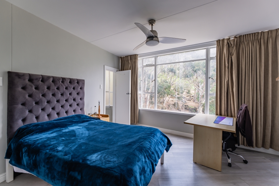 3 Bedroom Property for Sale in Vredehoek Western Cape